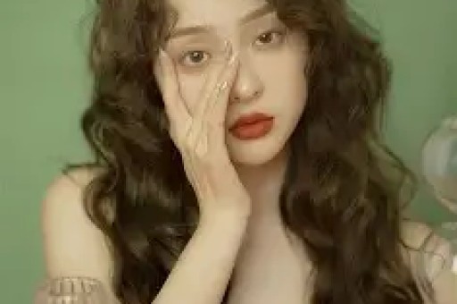 不忍了！被曝当街殴打女粉丝的灵超只一个原因就完成口碑反转
