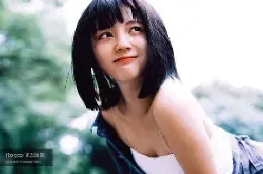 知名网红 表妹李 KK 破产！未婚生女后掉粉上百万转行去卖小吃